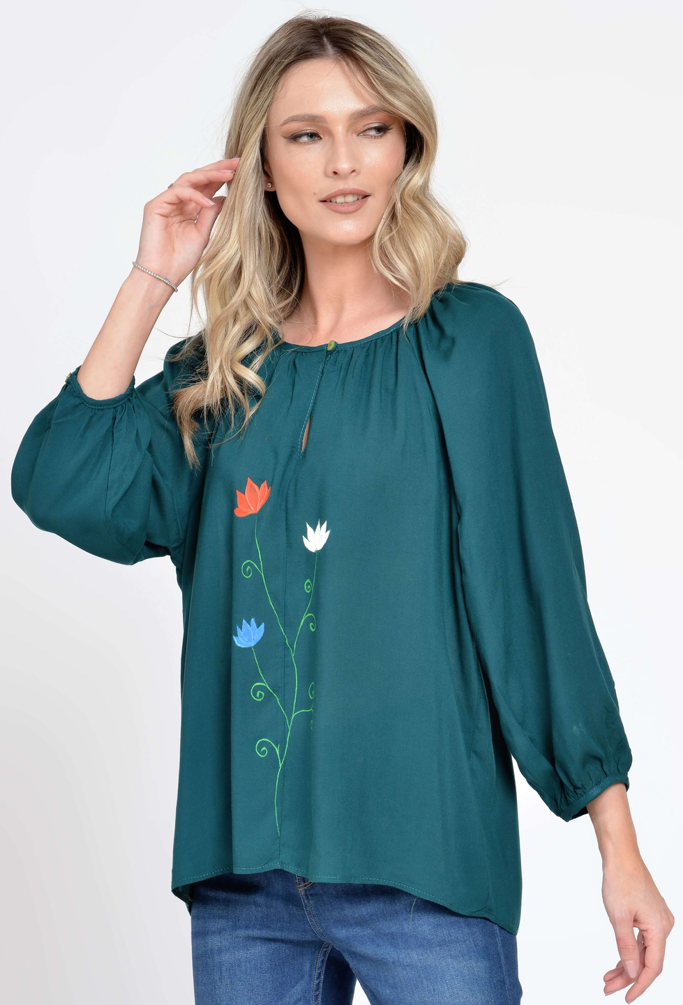 Reducere 30% la Bluza Dama cu Maneca 3 sferturi, Ampla, Verde cu pictura realizata manual