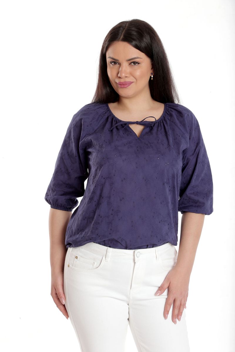 Reducere 33% la Bluza Dama, IE, Albastra cu broderie sparta