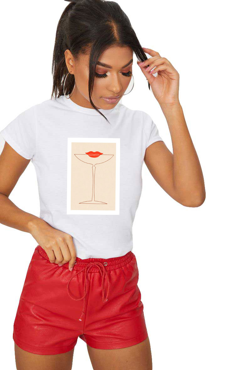 Reducere 33% la Tricou dama alb - Cocktail Kiss