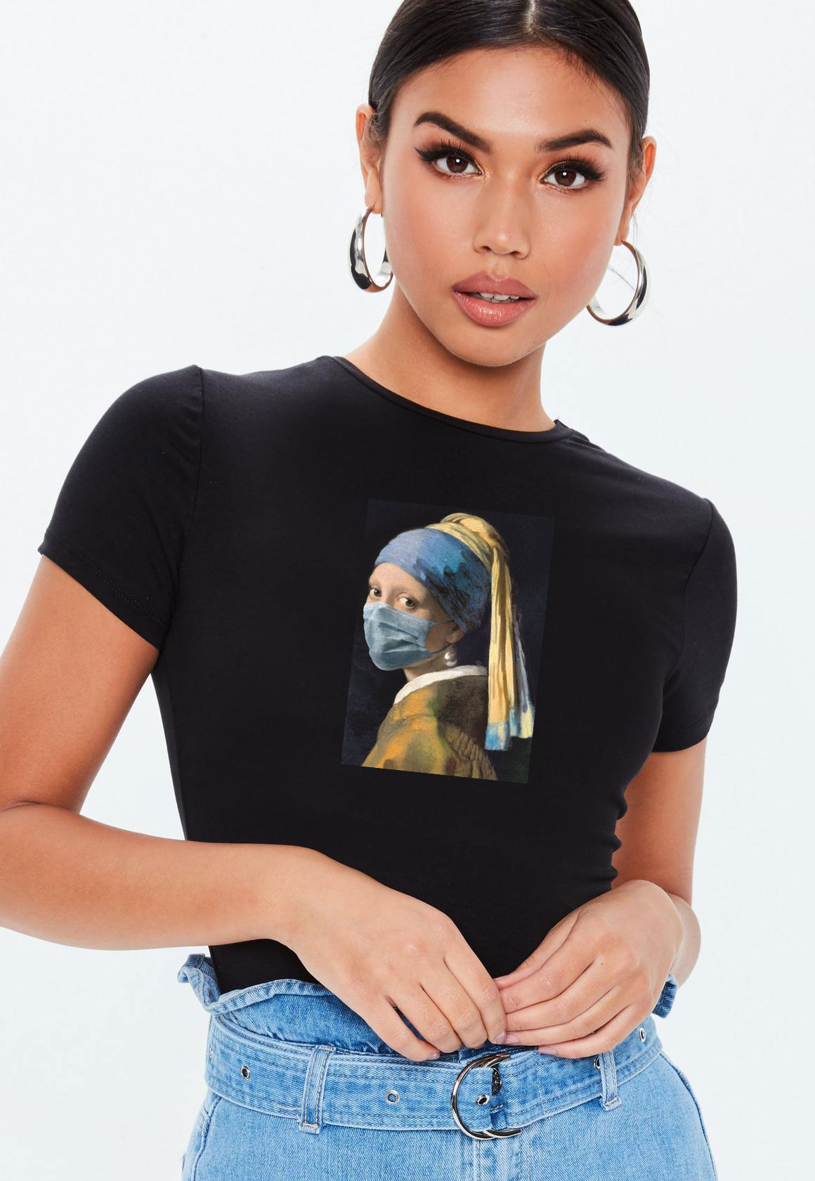 Reducere 33% la Tricou dama negru - Fata cu perla in Pandemie