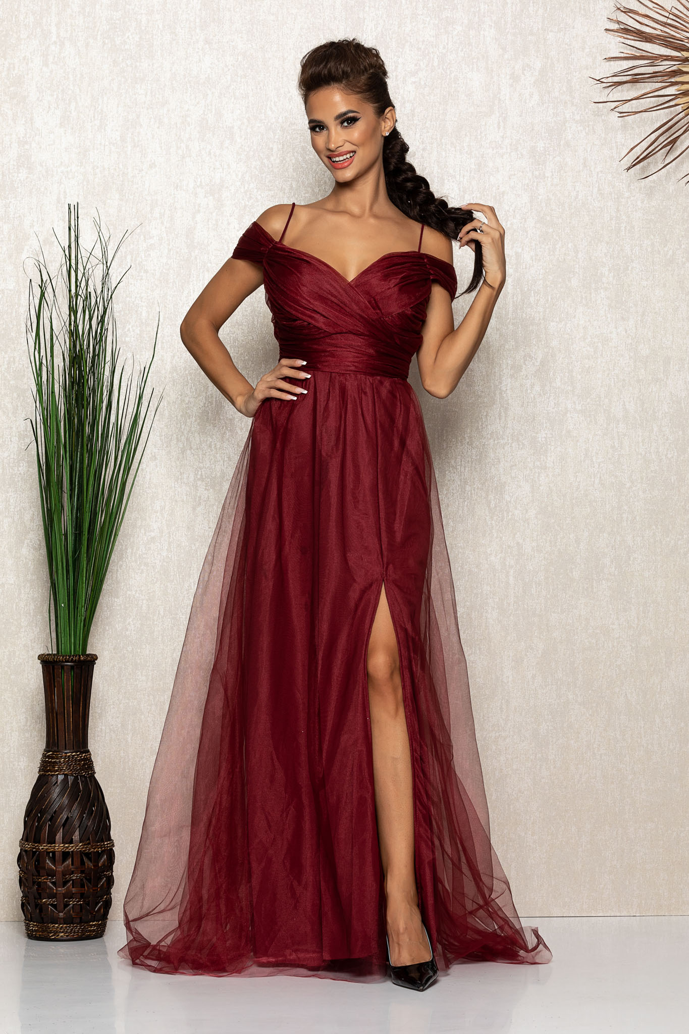 Reducere 8% la Rochie Celebre Bordo