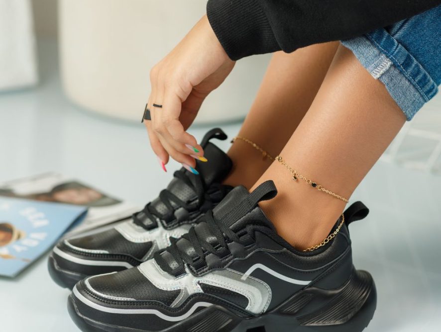 Reducere 28% la Adidasi Miss Negru #11M