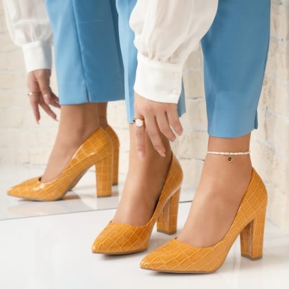 Reducere 24% la Pantofi Dama cu Toc Mabel Galbeni #3937M