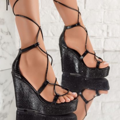 Reducere 25% la Sandale Dama cu Platforma Kali2 Negre #5017M