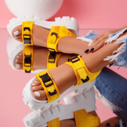 Reducere 23% la Sandale Dama cu Platforma Camilla Galbene #5338M