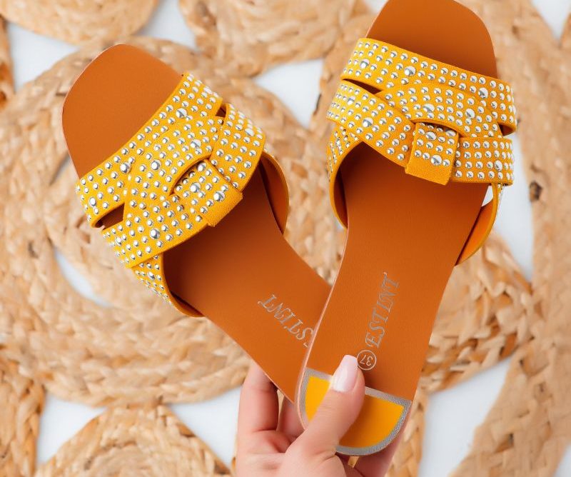 Reducere 40% la Papuci Dama Mina Galbeni #6009M