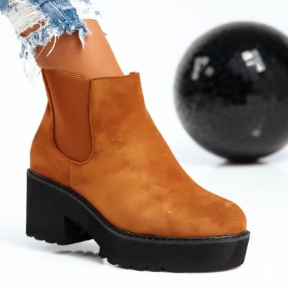 Reducere 38% la Ghete Dama Isidore Maro #8506M