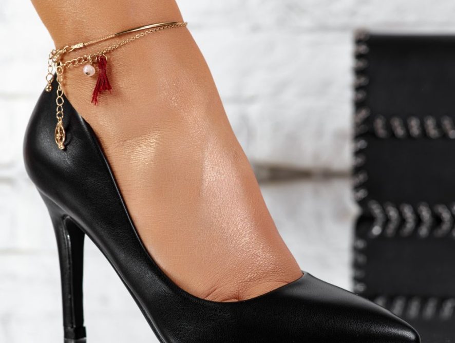 Reducere 24% la Pantofi Dama cu Toc Vogue Negri #9614