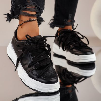 Reducere 29% la Adidasi Dama Addison Negri #9910