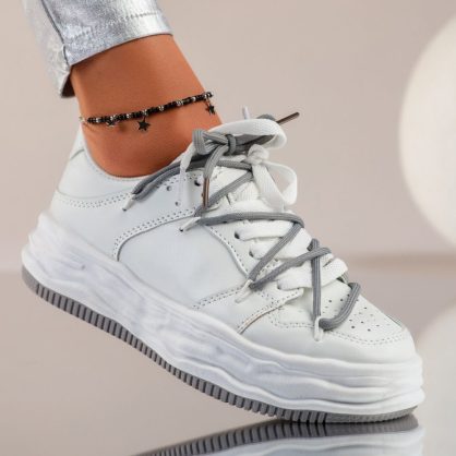 Reducere 29% la Adidasi Dama Addison Albi #9911