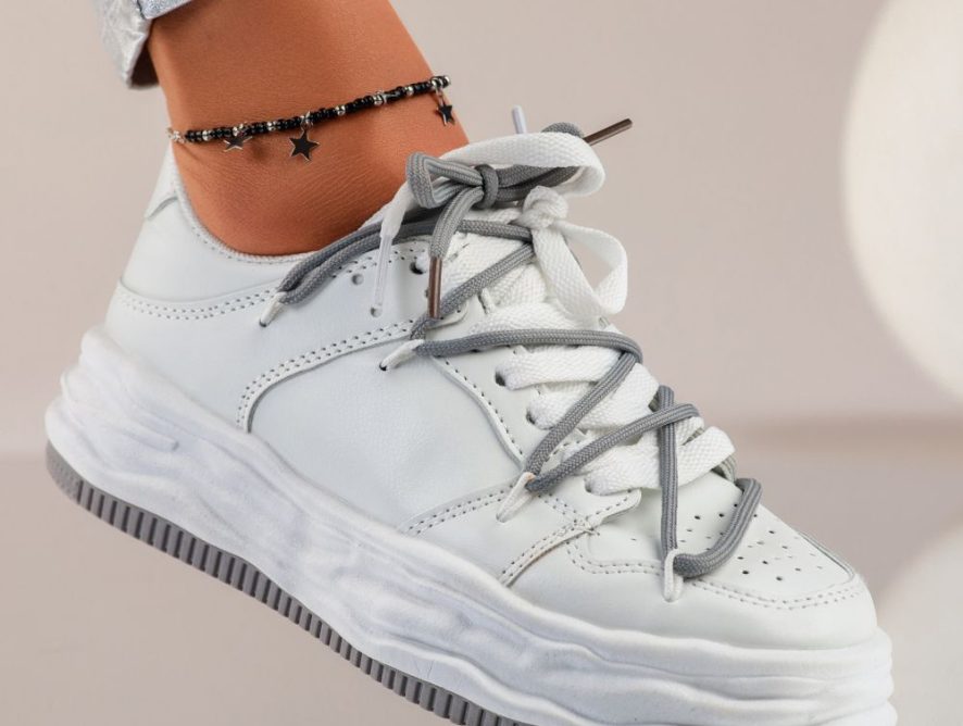 Reducere 29% la Adidasi Dama Addison Albi #9911