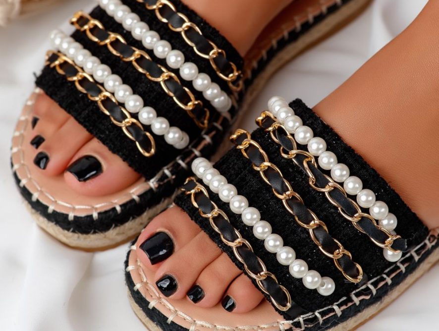 Reducere 44% la Papuci Dama cu Platforma Kali Negri #11422