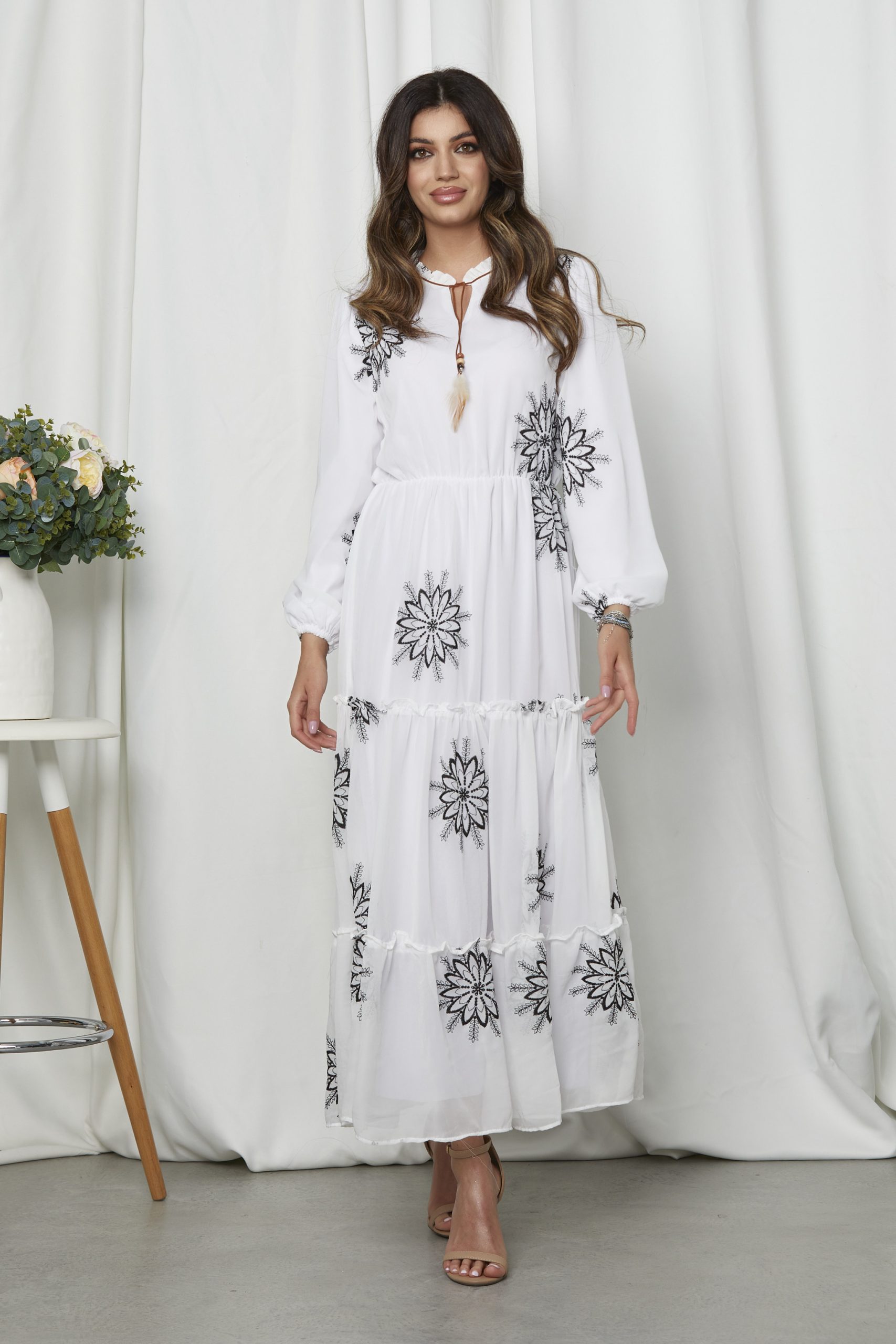 Reducere 36% la Rochie Monara Alba