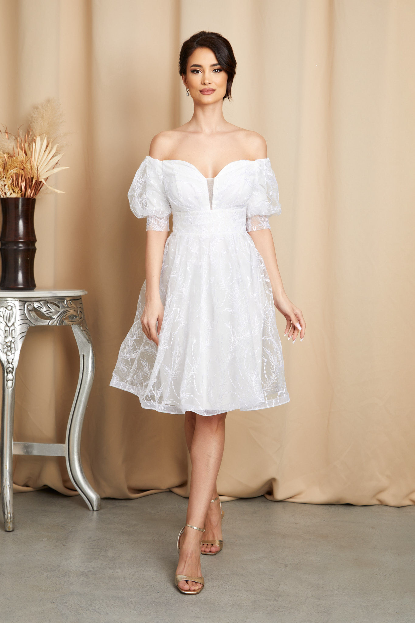 Reducere 12% la Rochie Allie Alba