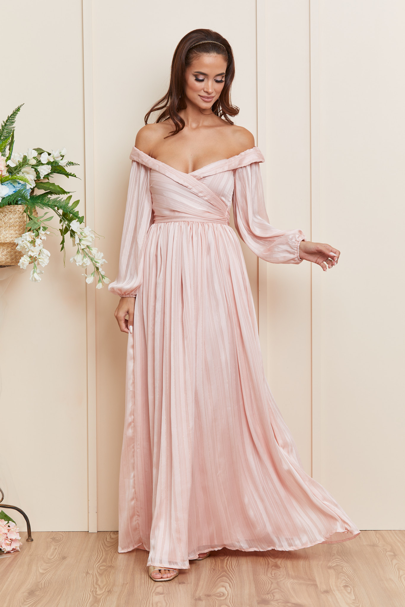 Reducere 23% la Rochie Sensual Rose