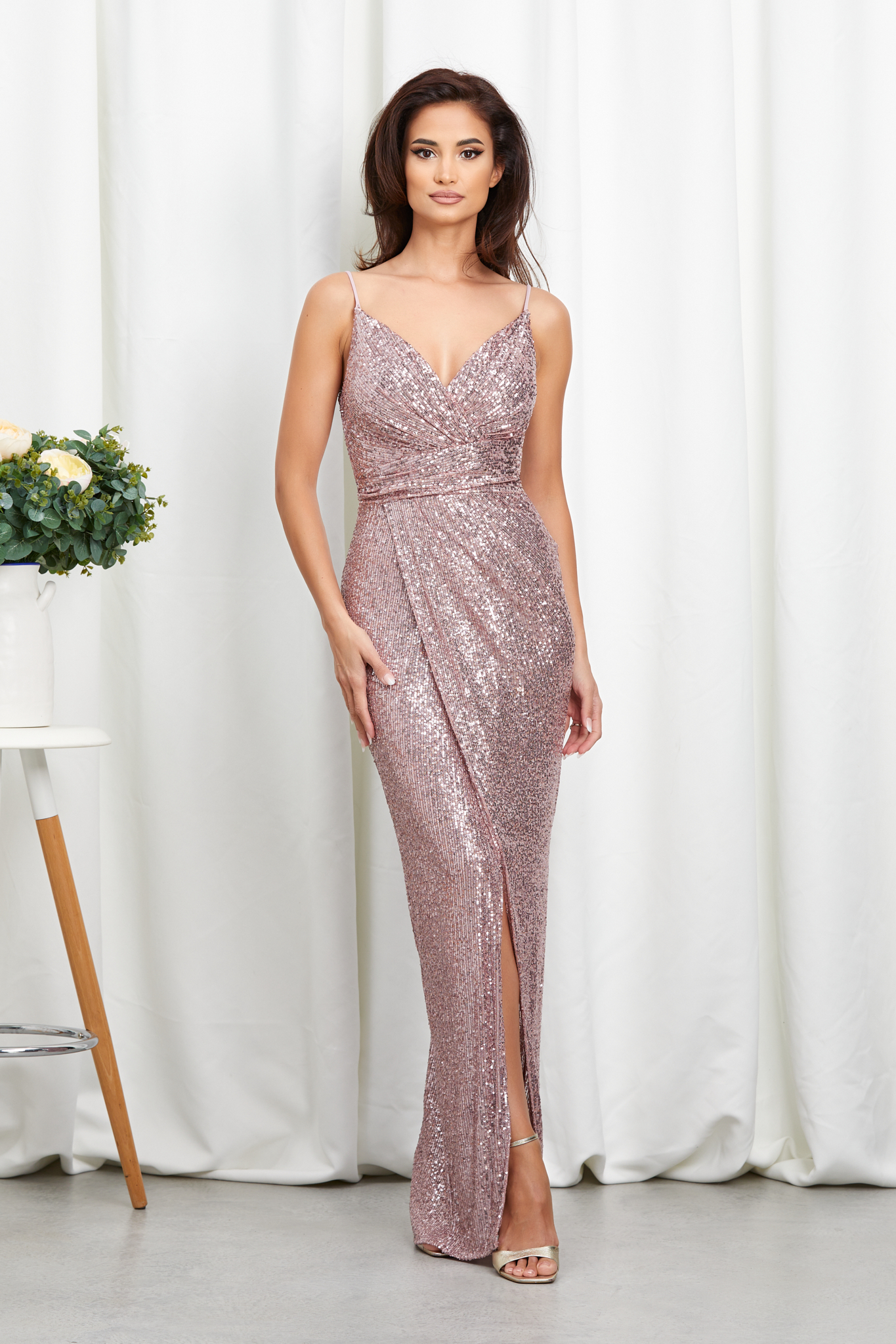 Reducere 17% la Rochie Taboo Roz