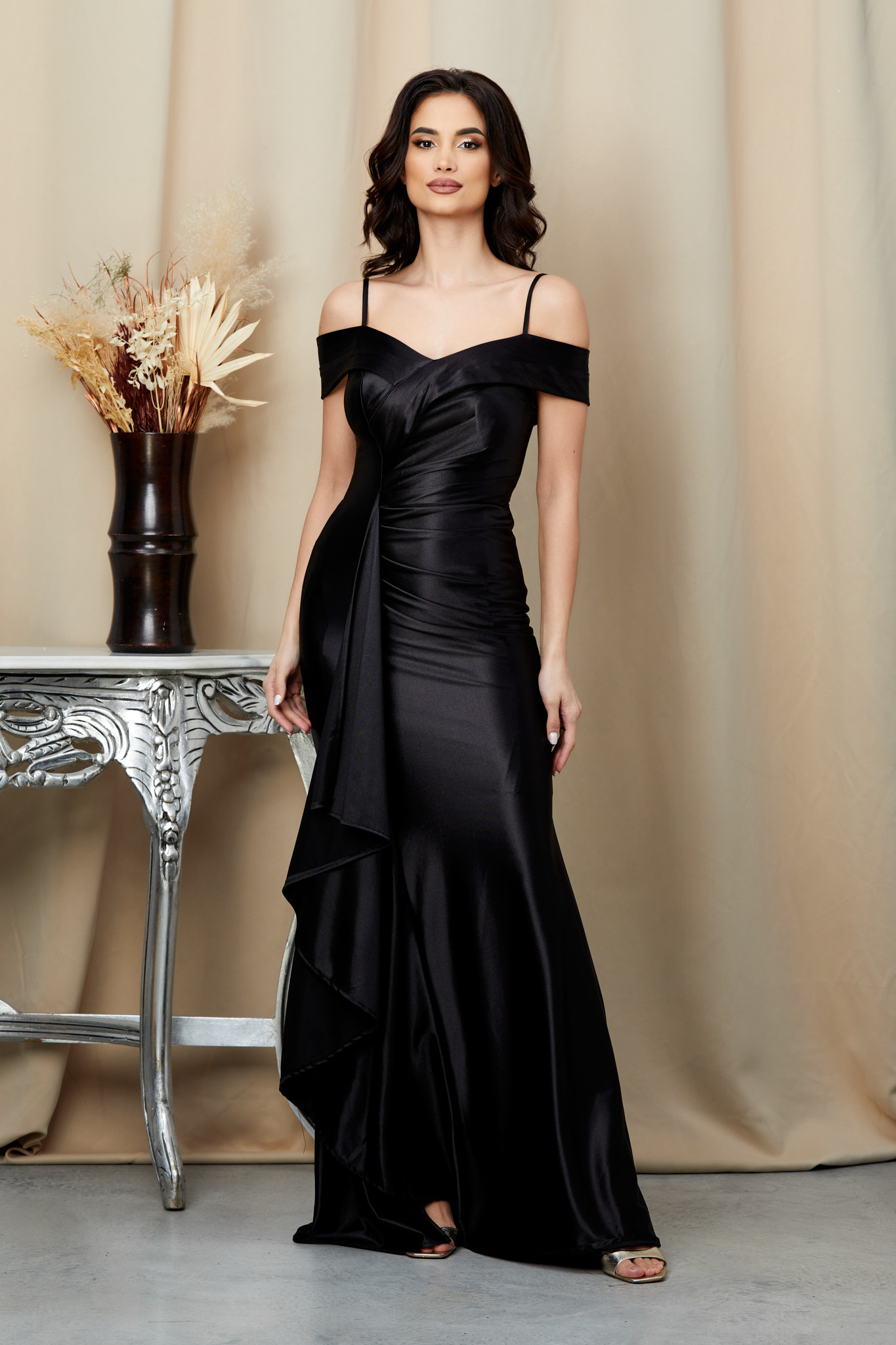 Reducere 10% la Rochie Callysta Neagra