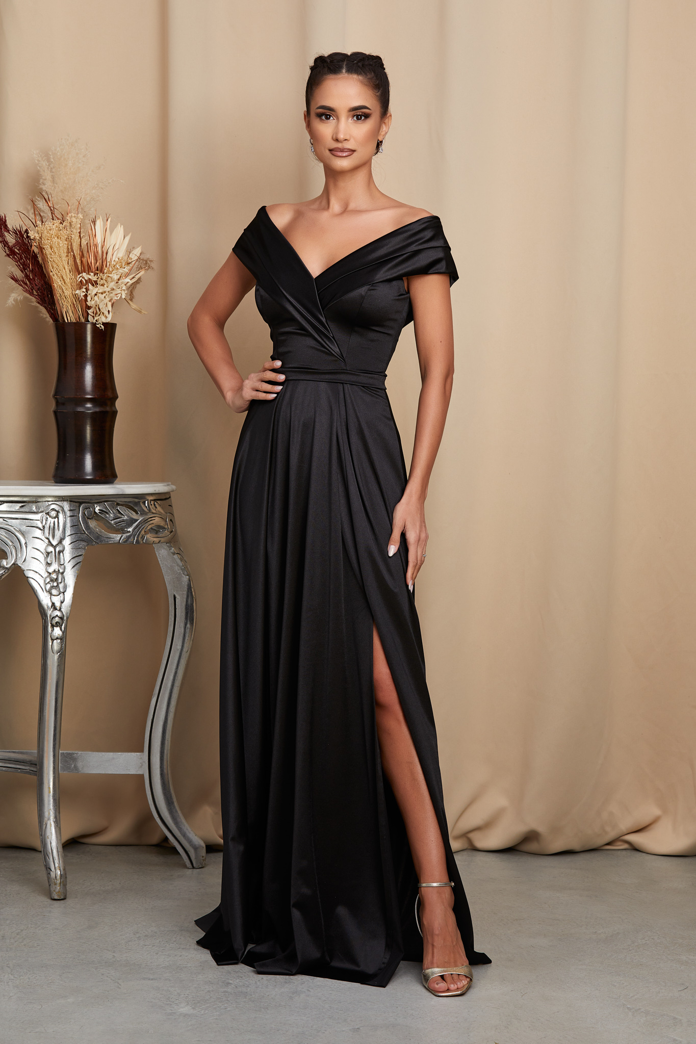Reducere 9% la Rochie Khalitheea Neagra