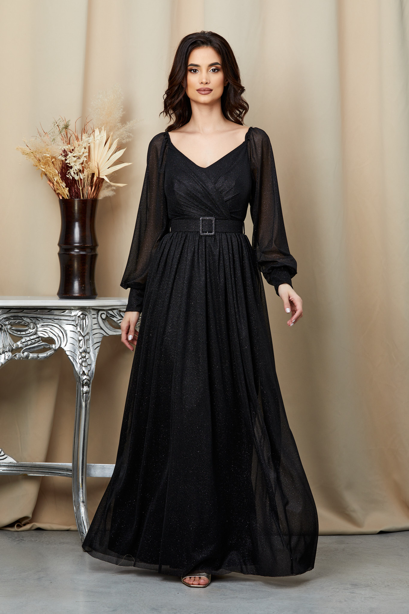 Reducere 16% la Rochie Odessa Neagra