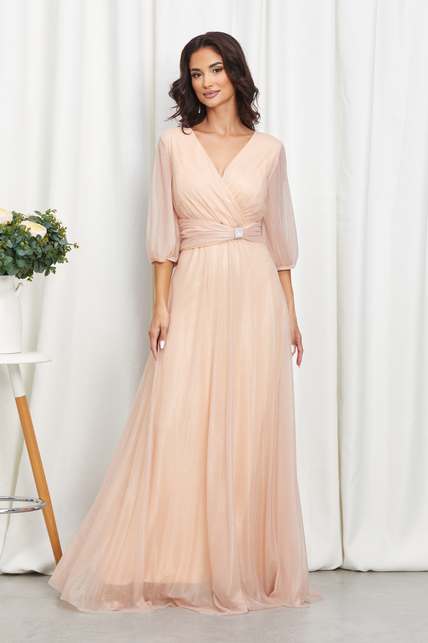 Reducere 12% la Rochie Scarlett Nude