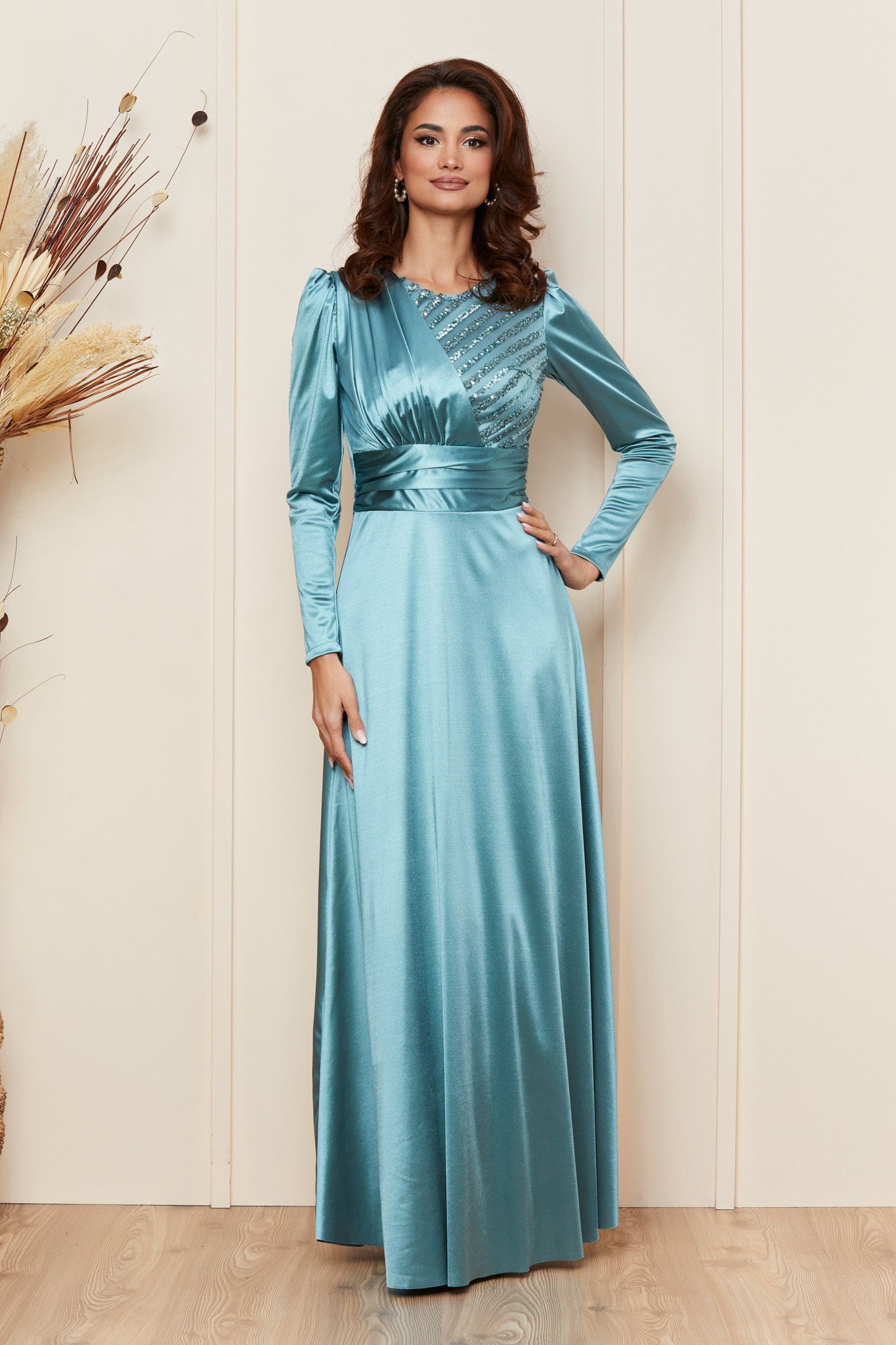 Reducere 26% la Rochie Eternity Vernil