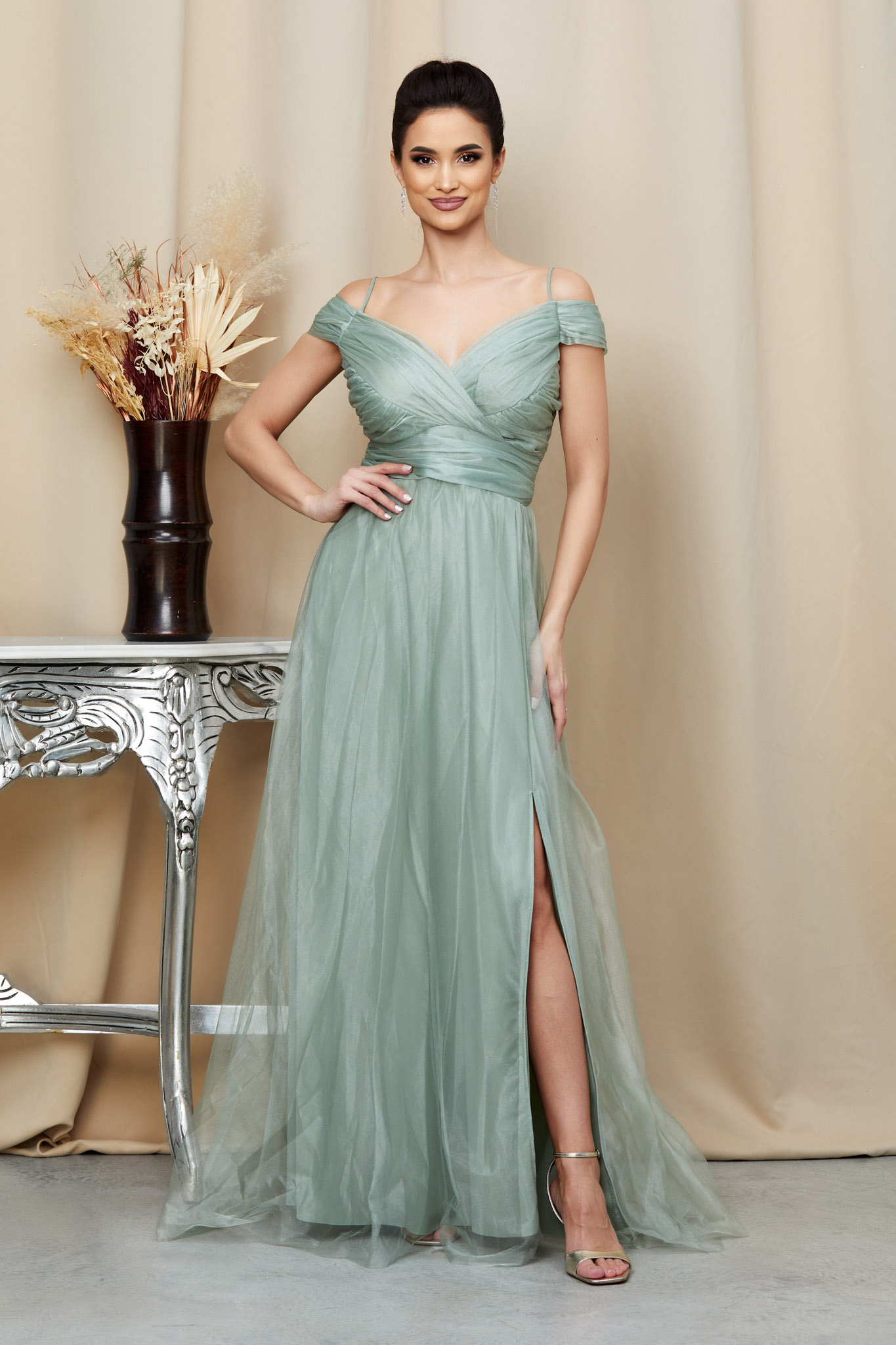 Reducere 8% la Rochie Celebre Vernil