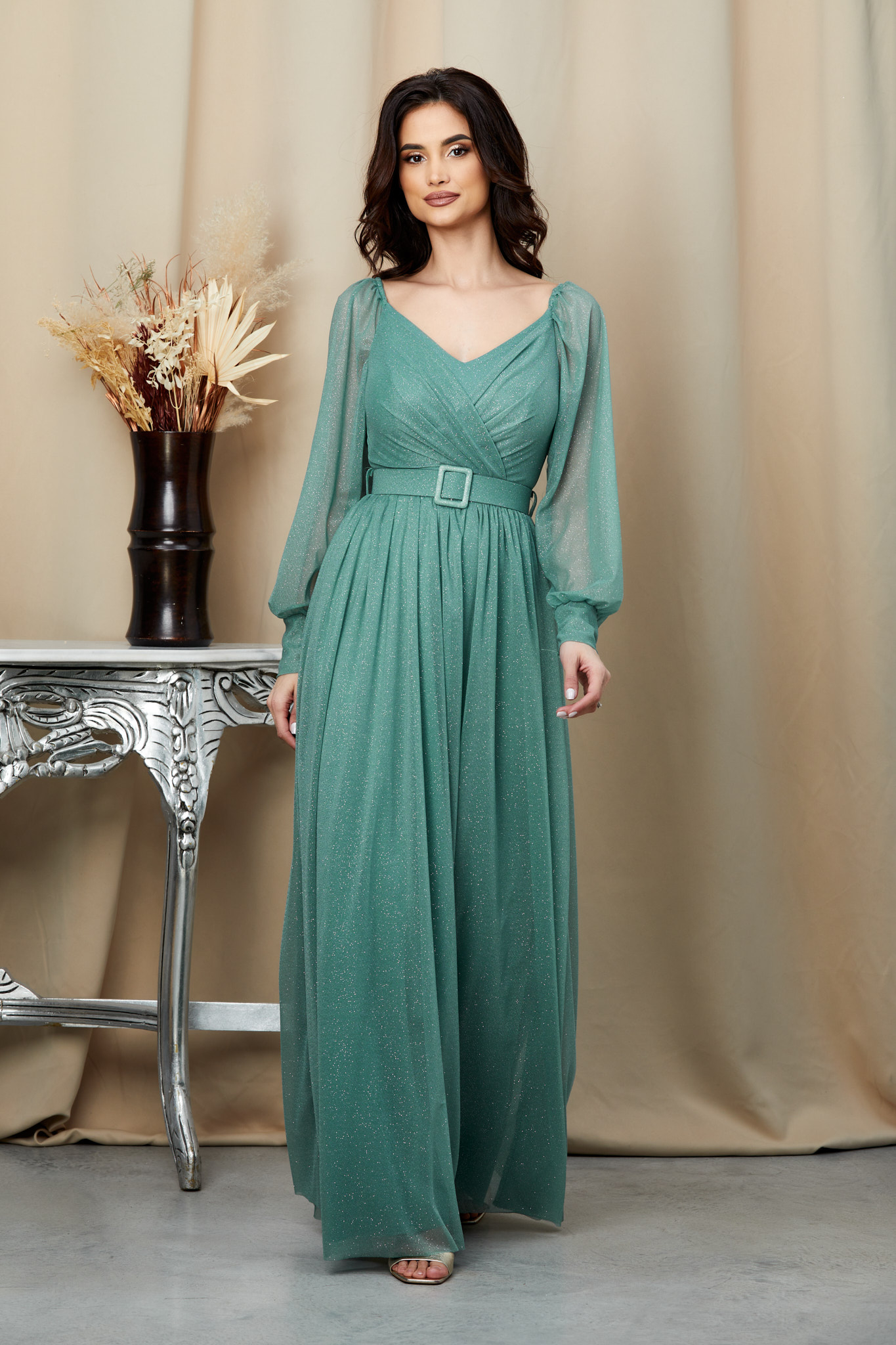 Reducere 16% la Rochie Odessa Vernil
