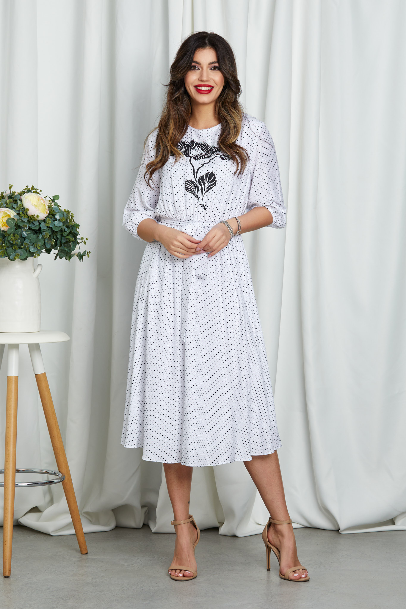 Reducere 36% la Rochie Amalia Alba