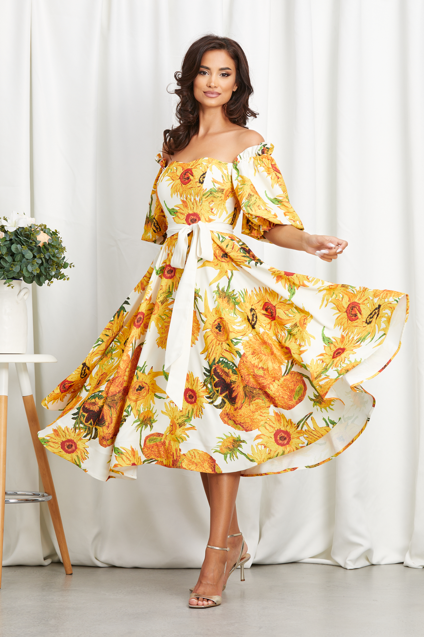 Reducere 38% la Rochie Daisy Galben Floral
