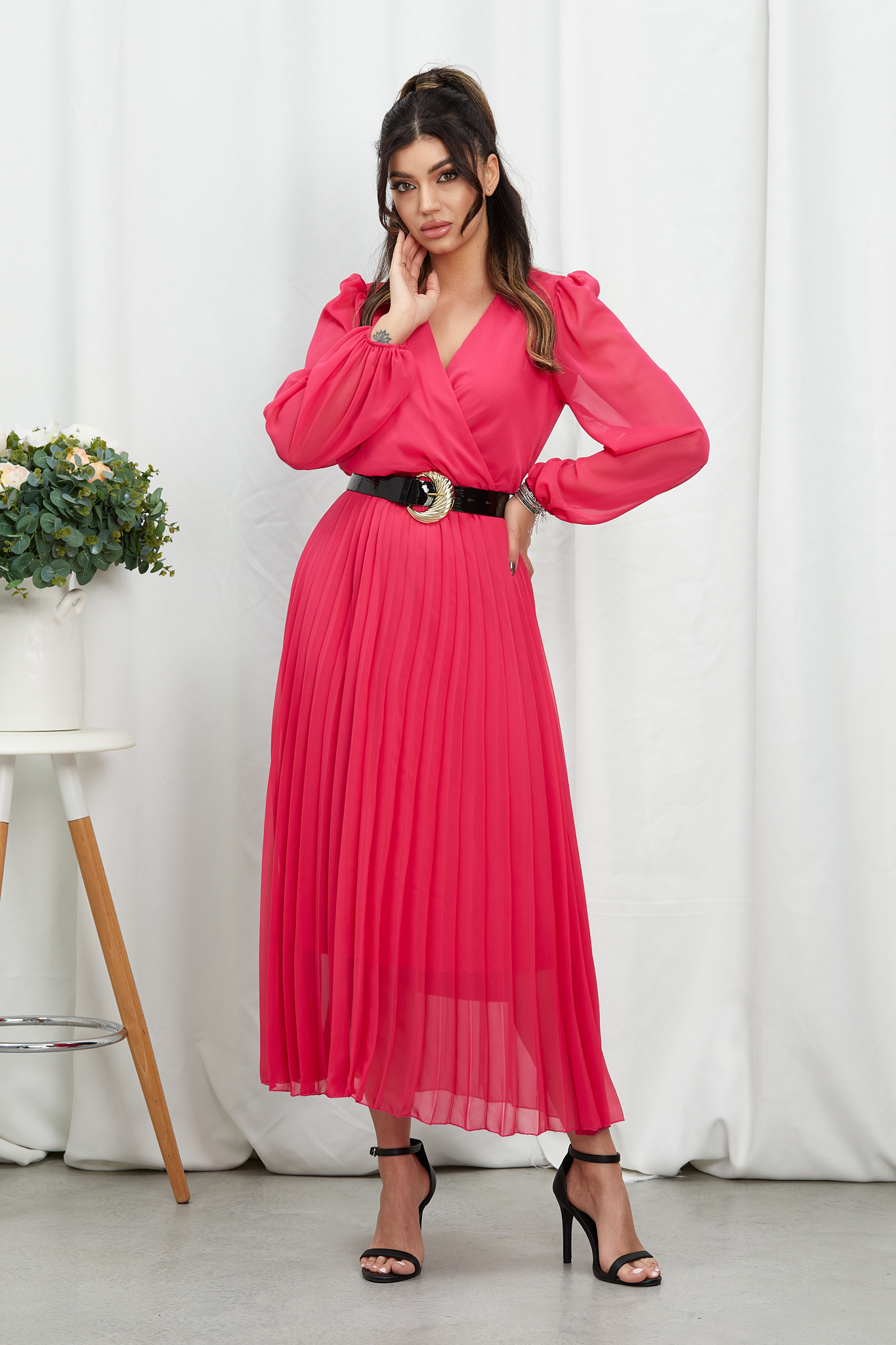 Reducere 7% la Rochie Ingrid Fucsia