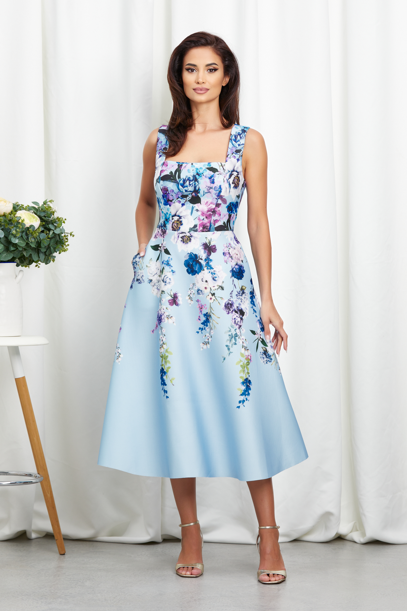 Reducere 10% la Rochie Ruxy Bleu Floral