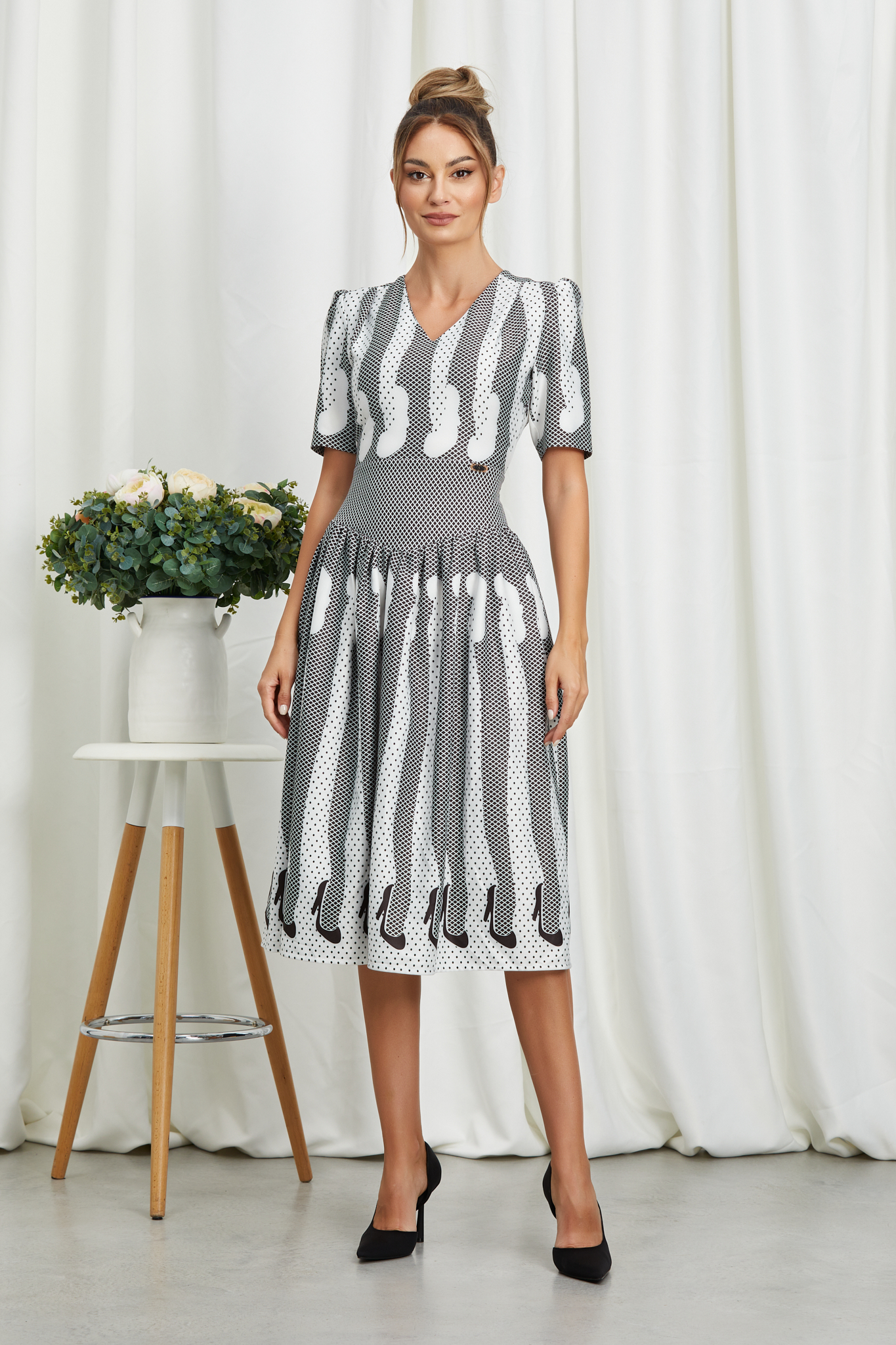 Reducere 17% la Rochie Linna Alba