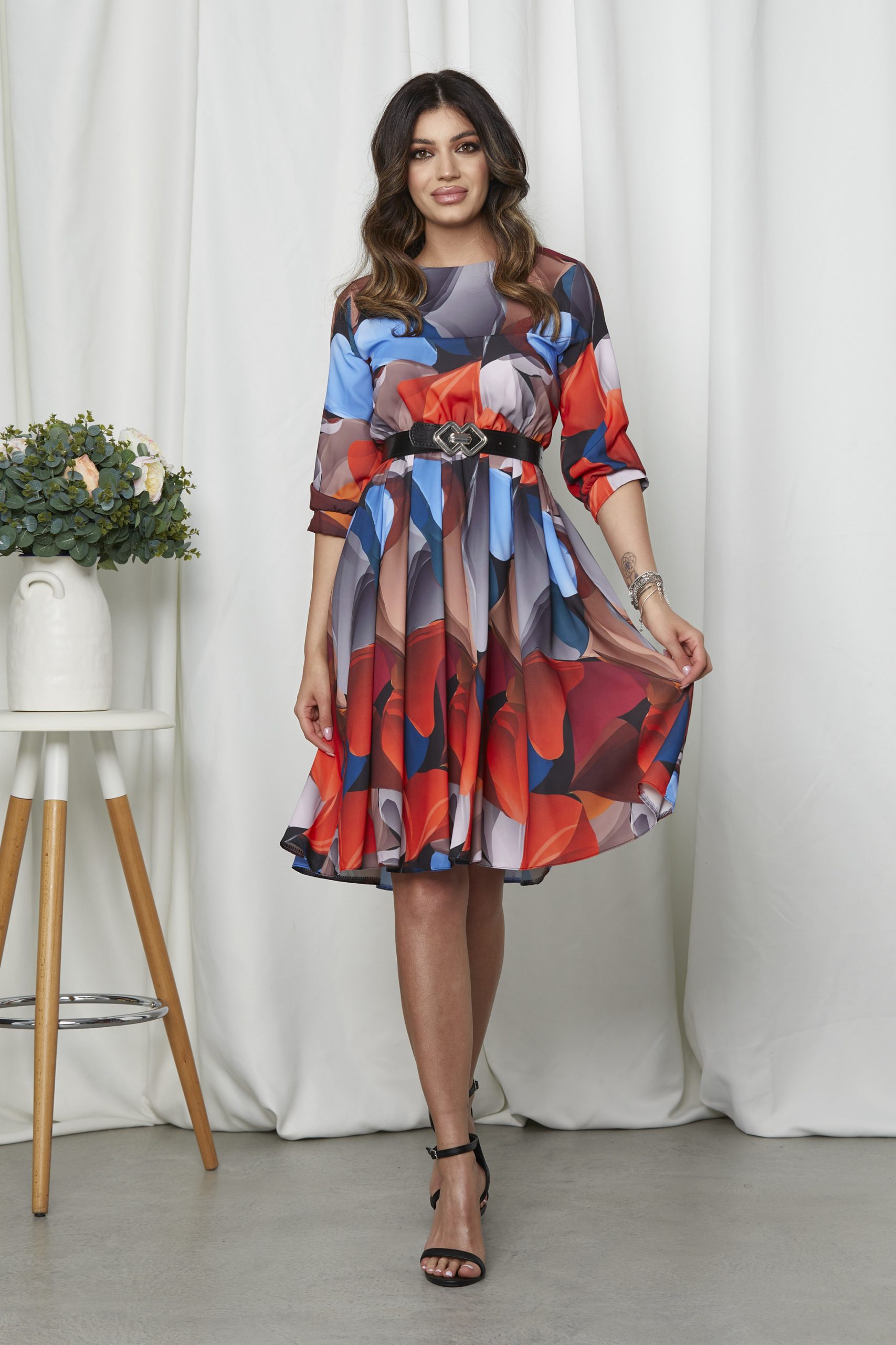 Reducere 32% la Rochie Medda Rosu Multi
