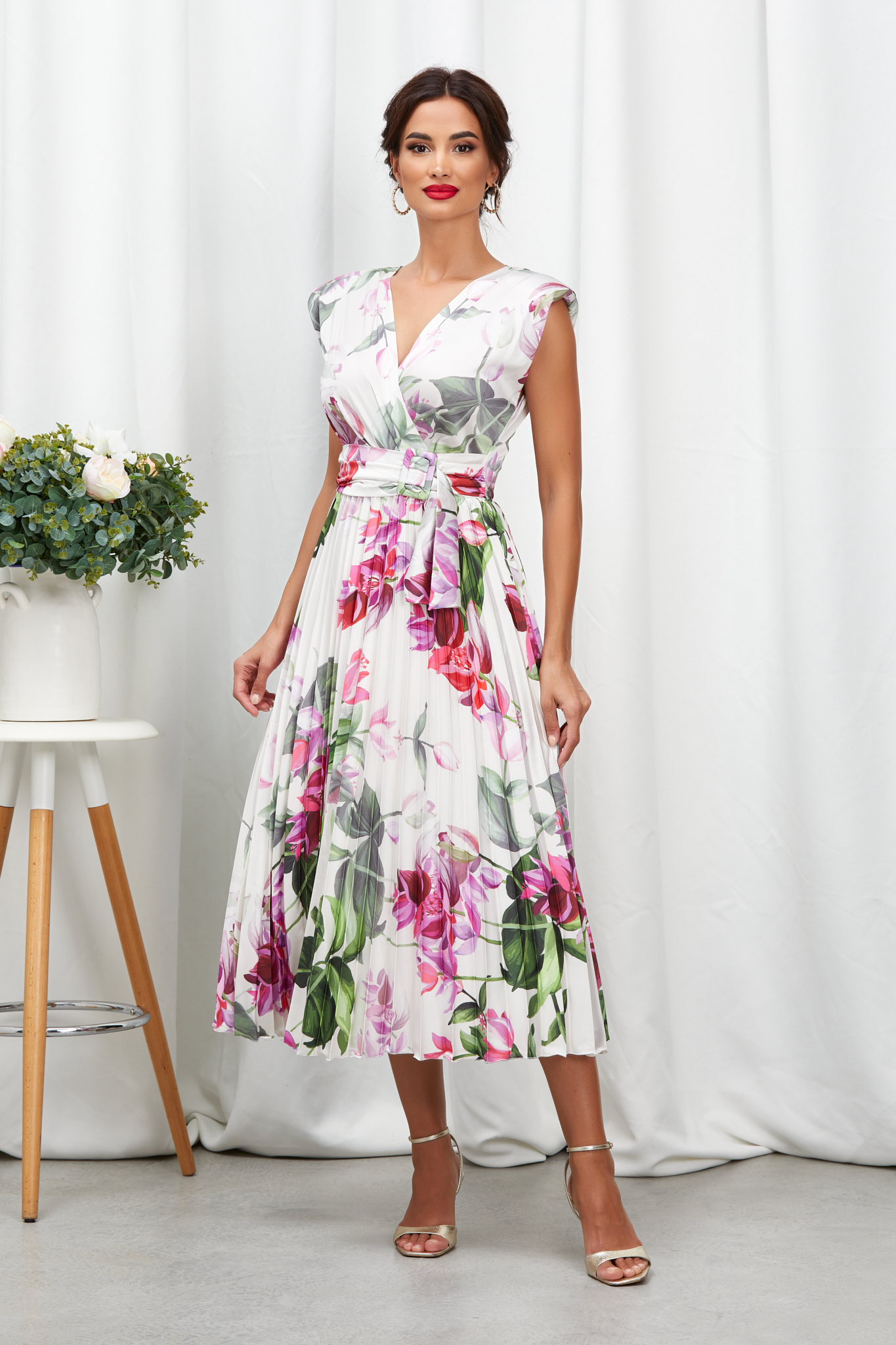 Reducere 24% la Rochie Carmen Ciclam Floral