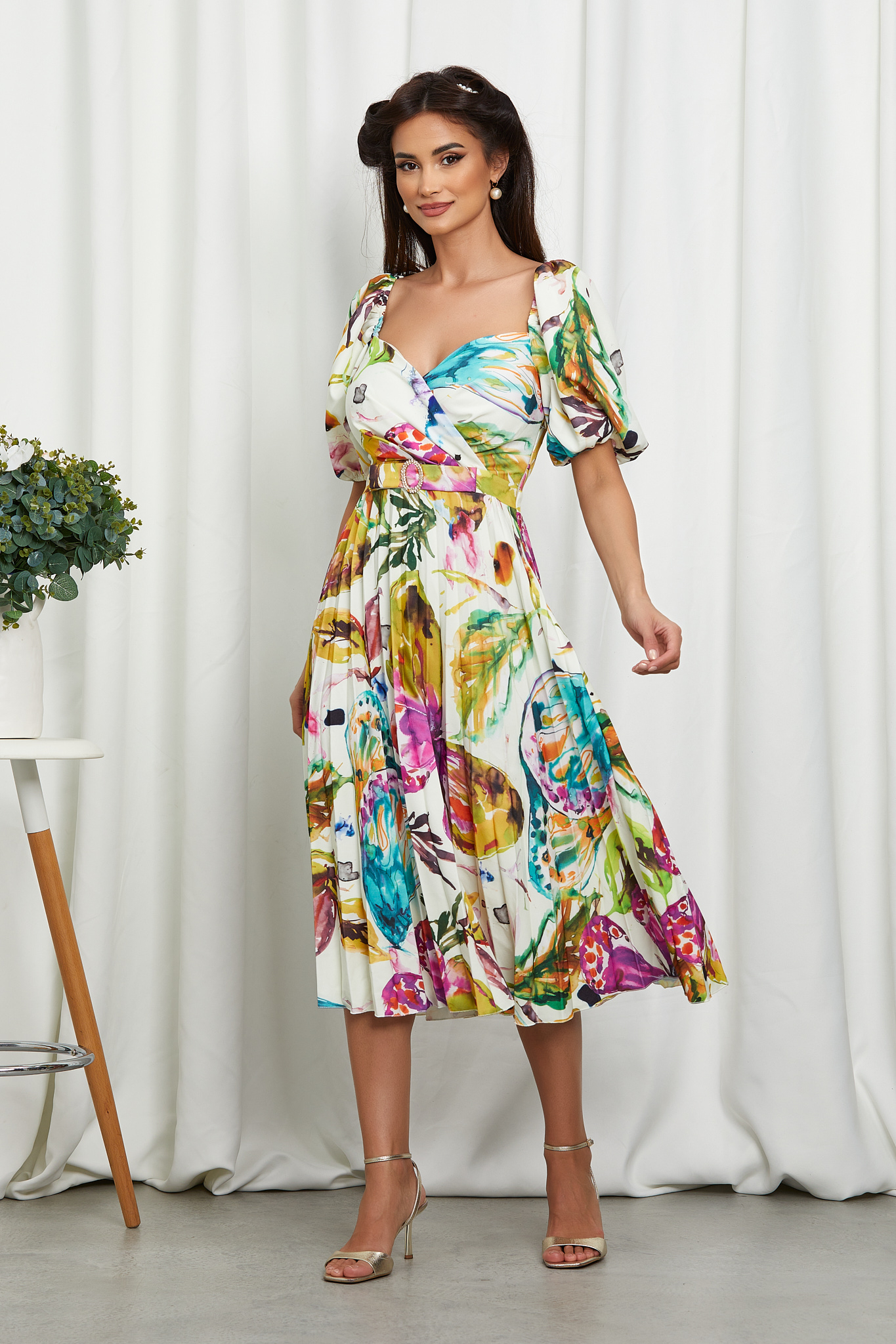 Reducere 23% la Rochie Ylda Alb Pastel