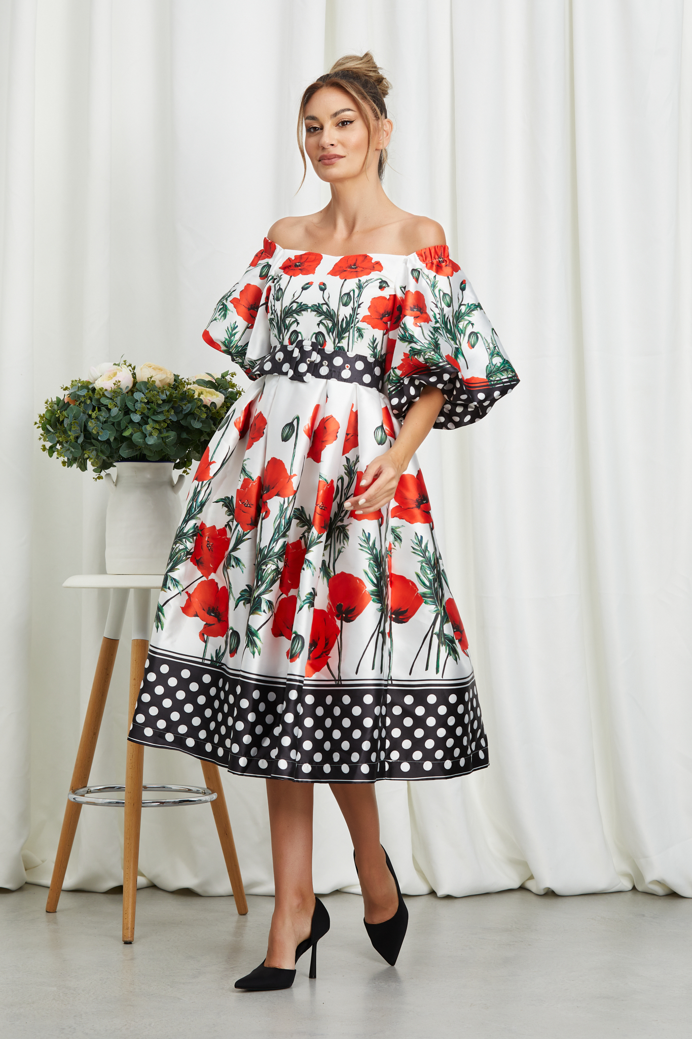 Reducere 27% la Rochie Natasha Floral