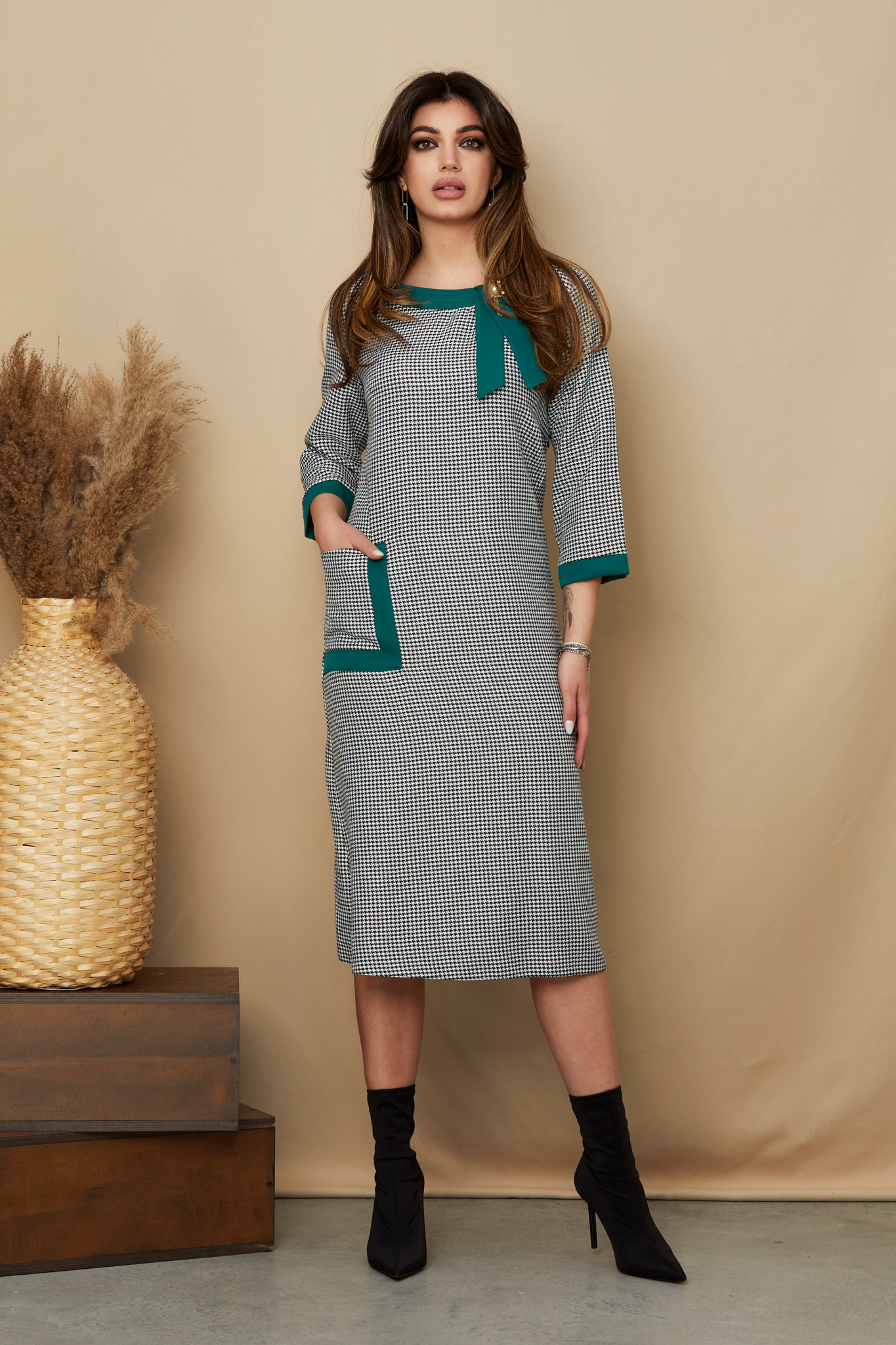 Reducere 28% la Rochie Adana Verde