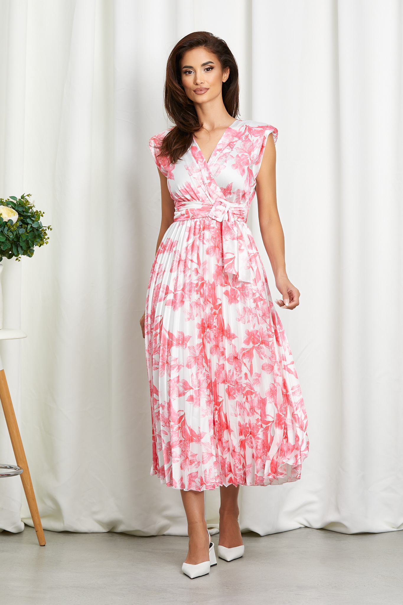 Reducere 24% la Rochie Carmen Roz Floral