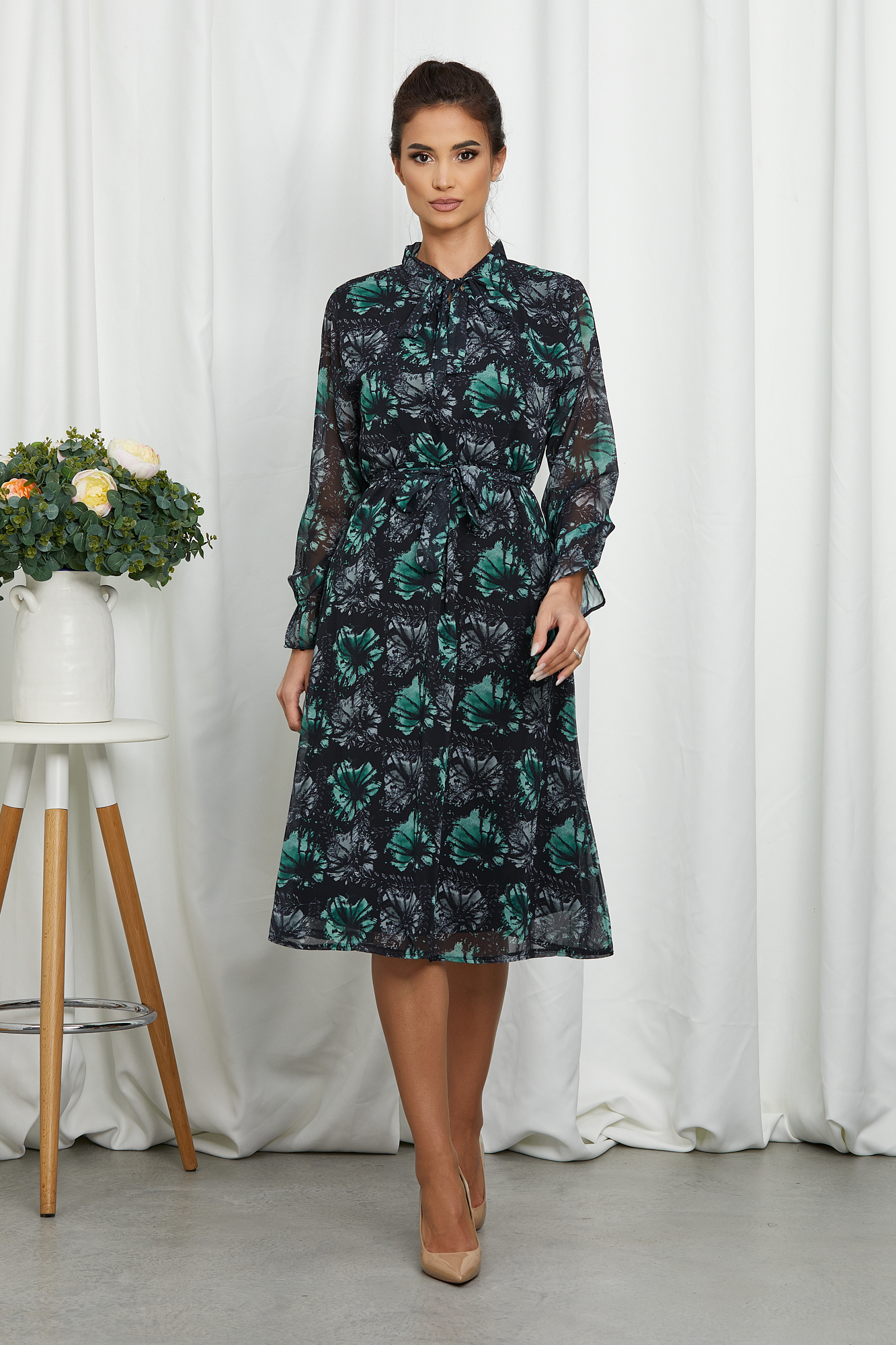 Reducere 45% la Rochie Vivian Verde Floral