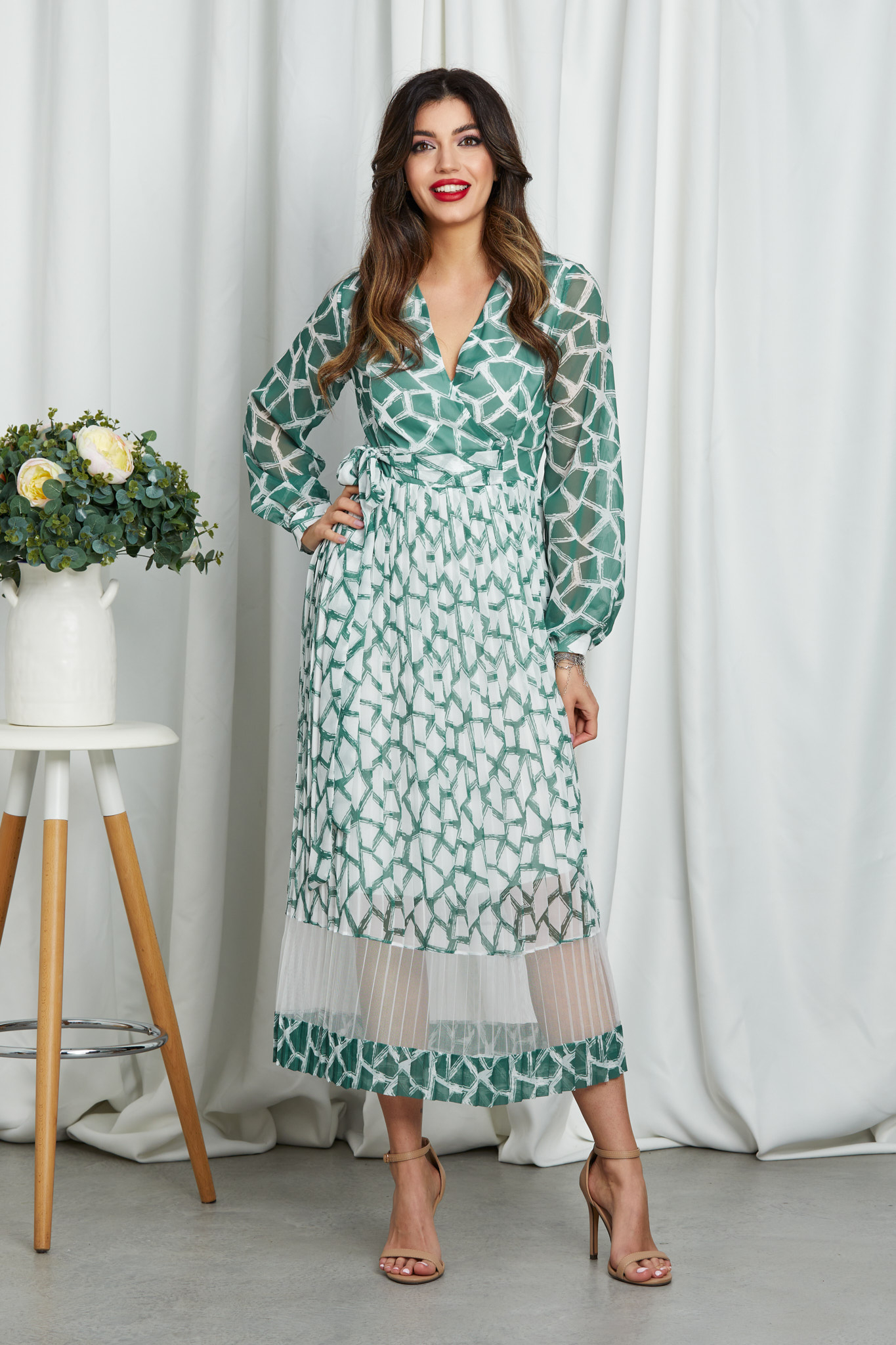 Reducere 41% la Rochie Elenna Verde