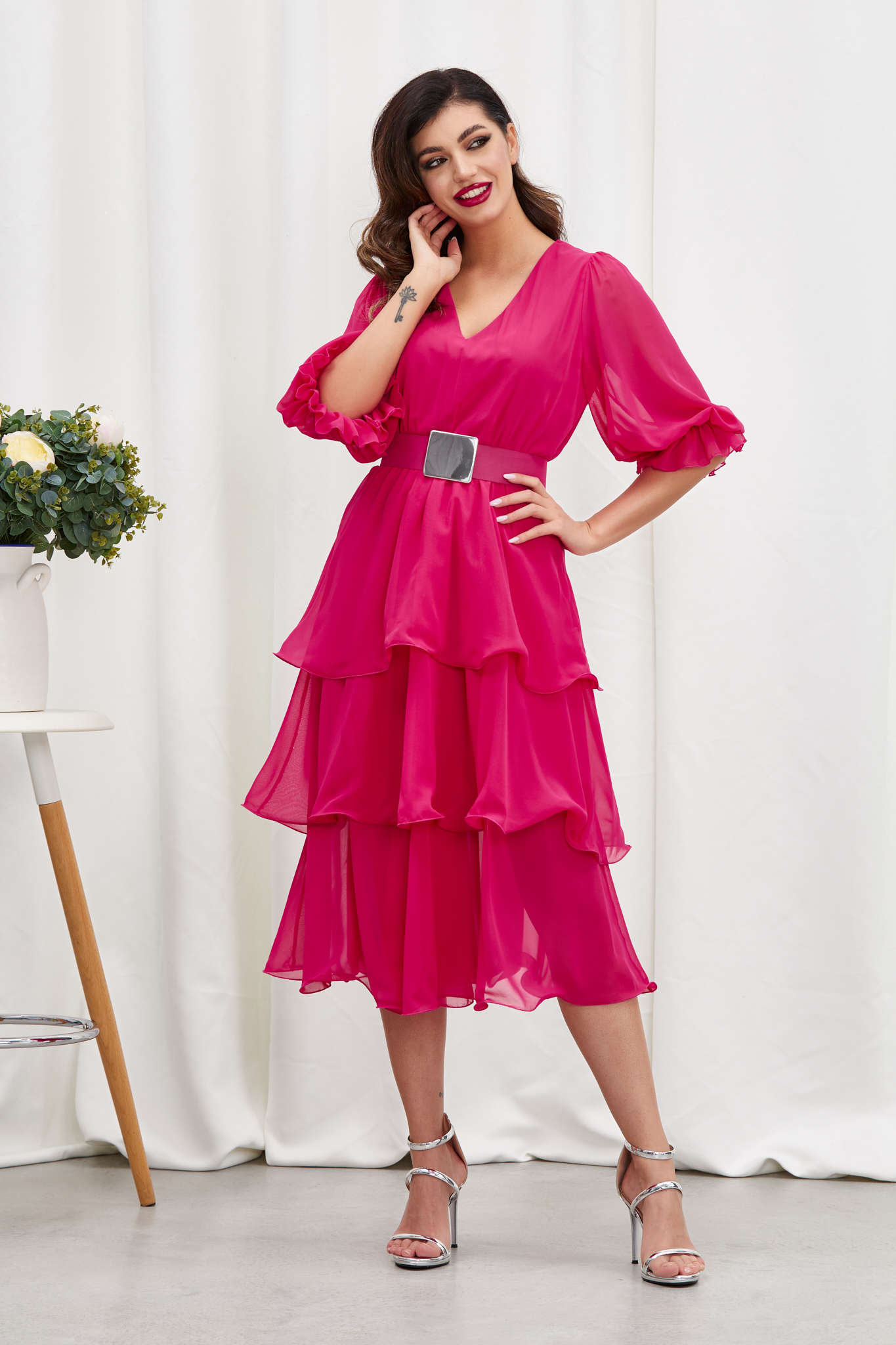 Reducere 21% la Rochie Camilla Fucsia