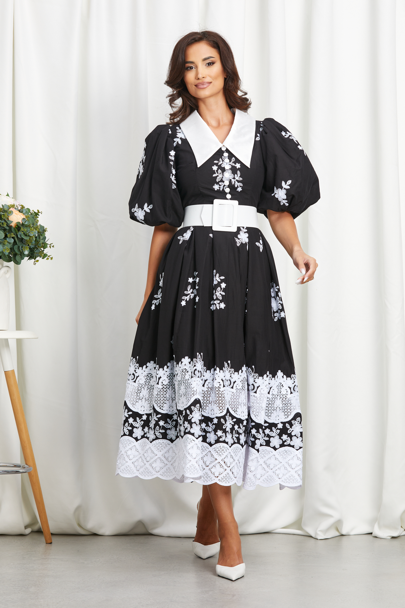 Reducere 36% la Rochie Vicenzia Neagra