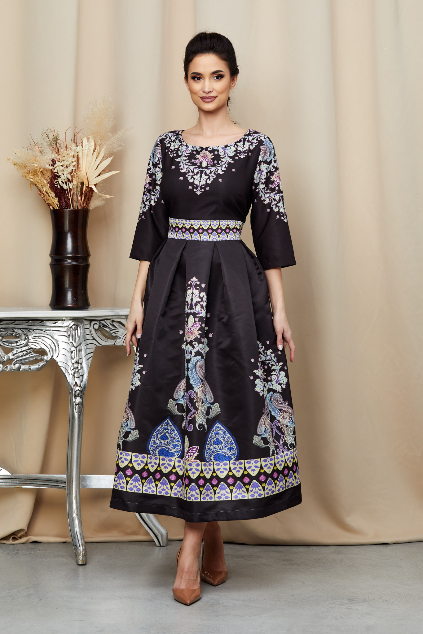 Reducere 12% la Rochie Vivere Neagra