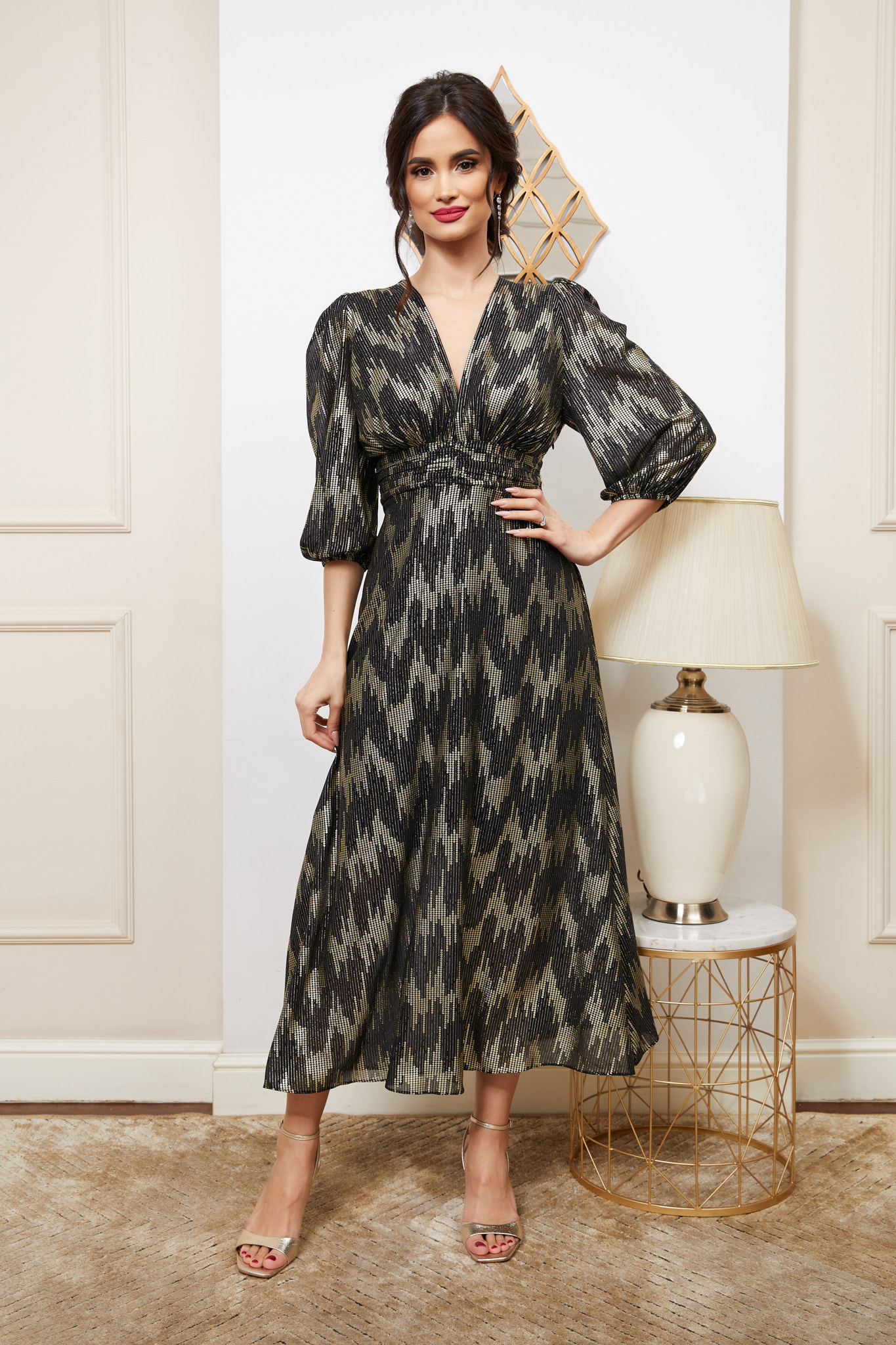 Reducere 14% la Rochie Eveline Aurie