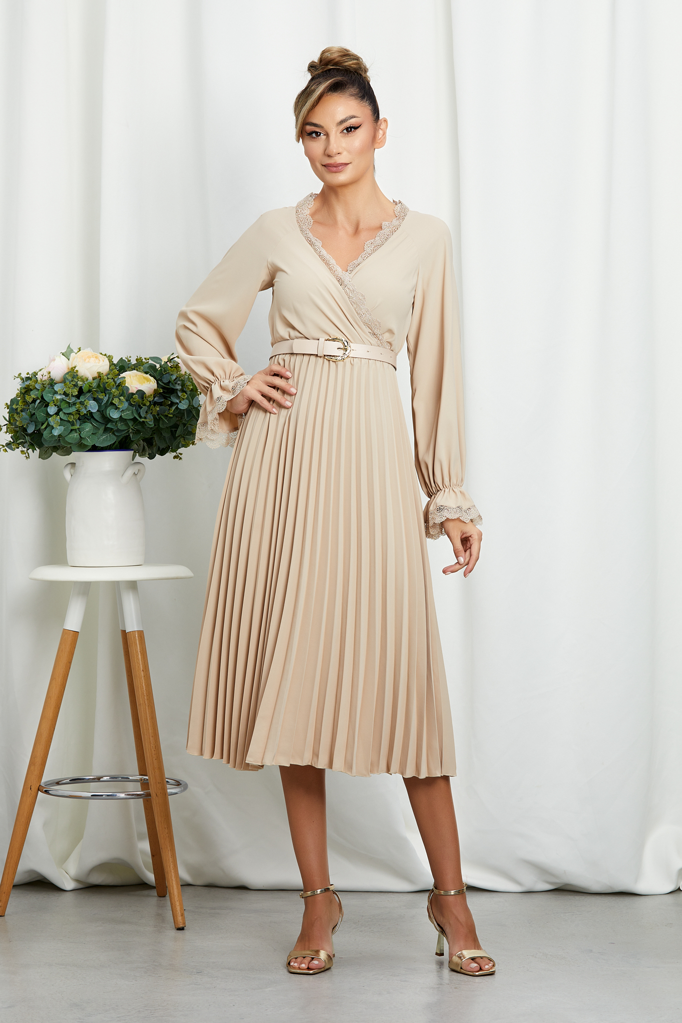 Reducere 10% la Rochie Gretel Nude