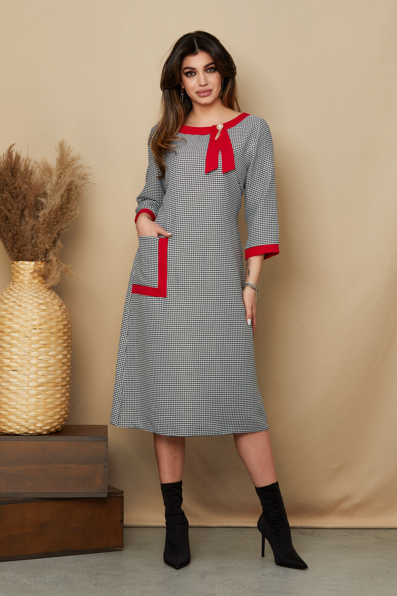 Reducere 28% la Rochie Adana Rosie
