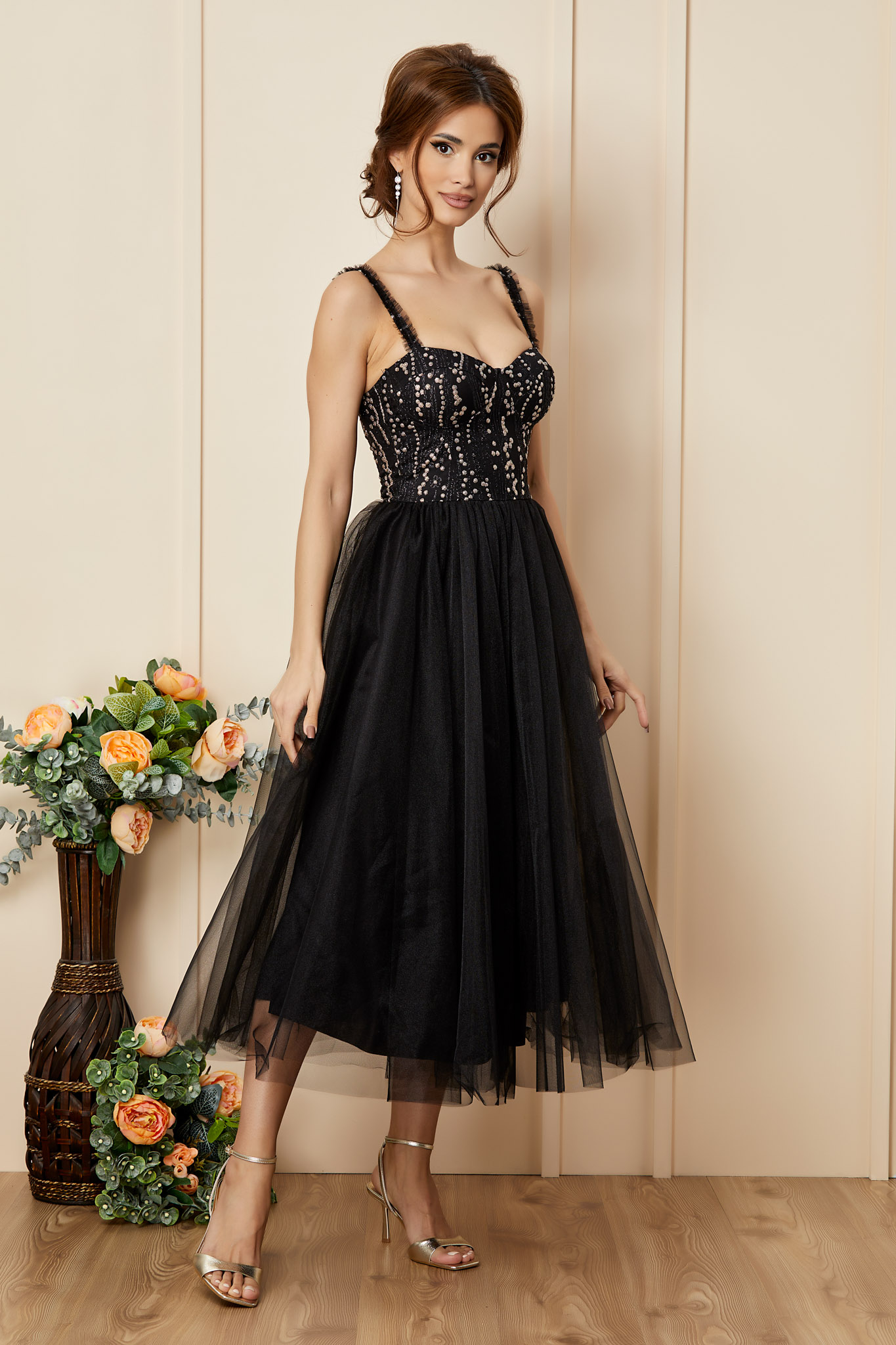 Reducere 18% la Rochie Unique Neagra